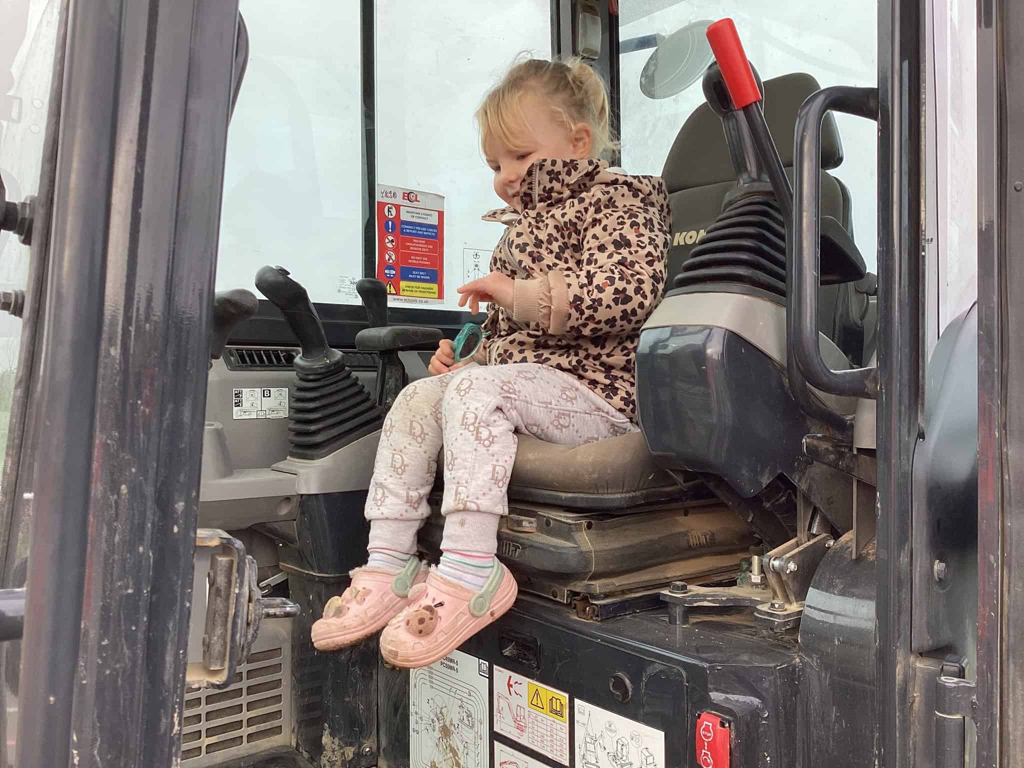 ECL Digger Primary Low Res