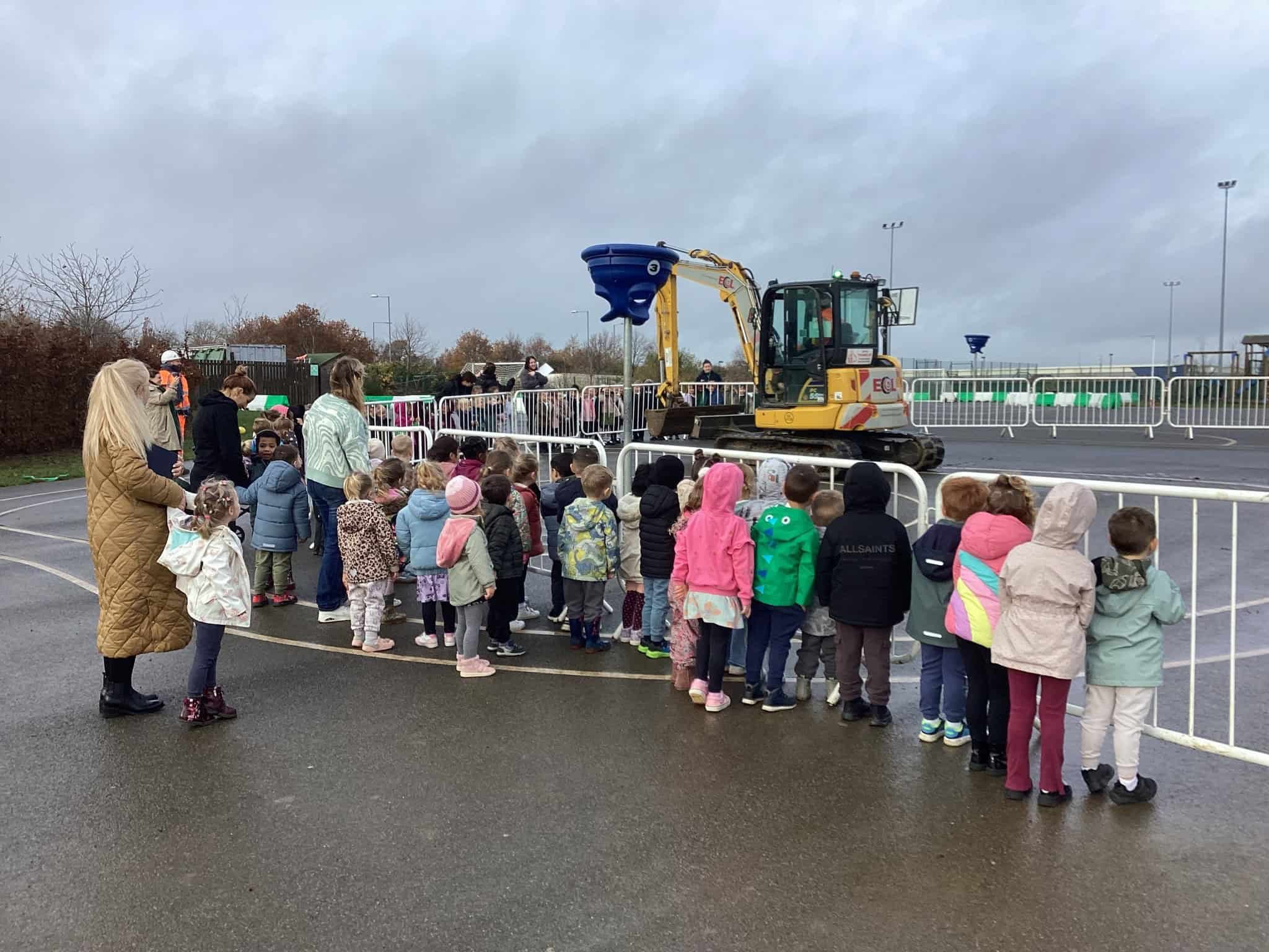 ECL Digger Primary 3 Low Res